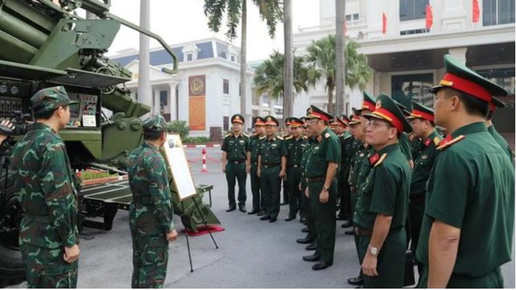 Việt Nam thử nghiệm thành công pháo tự hành PTH-152 và PTH-130