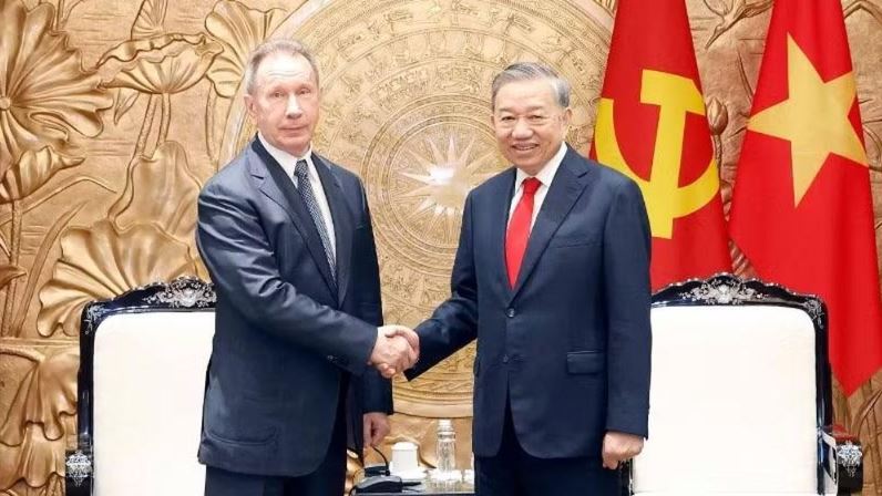 Tổng Bí thư, Chủ tịch nước Tô Lâm tiếp Giám đốc Cơ quan Vệ binh quốc gia Liên bang Nga