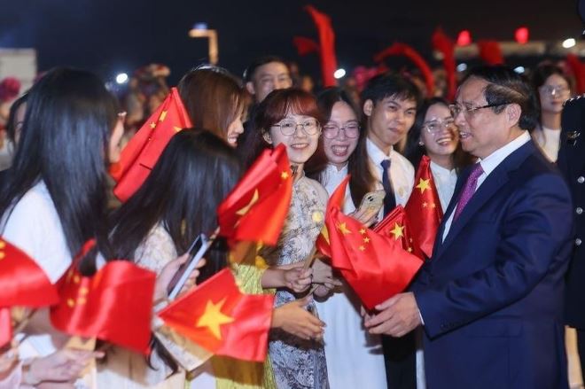 Thủ tướng bắt đầu tham dự Hội nghị thượng đỉnh SCO 2025 tại Trung Quốc