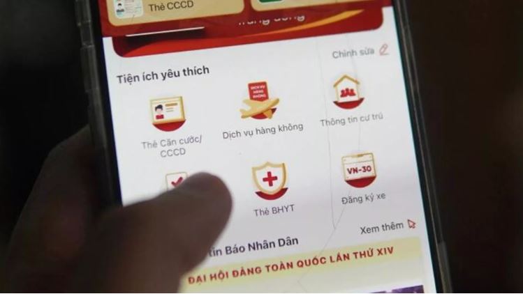 Bộ Nội vụ đề xuất xác thực cán bộ, công chức, viên chức qua VneID
