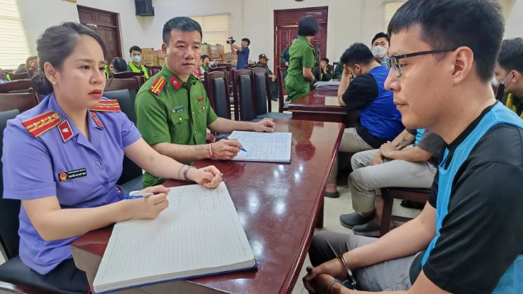 Tiếp tục khởi tố 12 đối tượng thuộc đường dây “hợp đồng kỳ nghỉ”