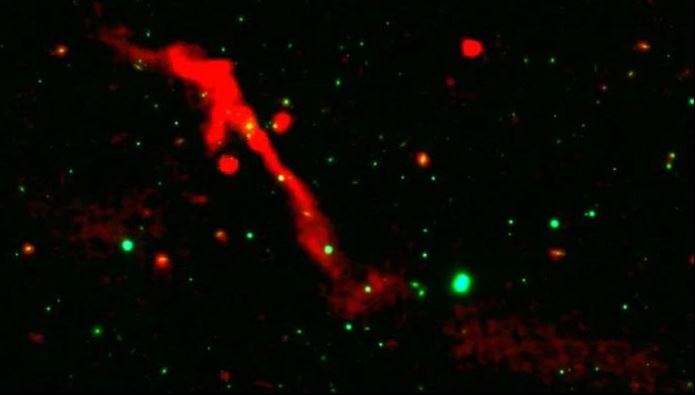 Lỗ đen khổng lồ giữa thiên hà chứa Trái Đất có thể 'tái sinh'?