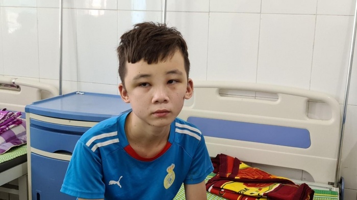 Xót xa lời kể của bé trai bị chủ quán bánh xèo ở Bắc Ninh tra tấn dã man