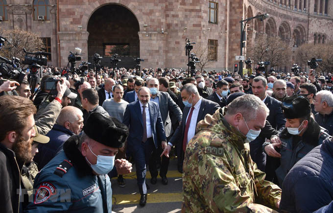 Bộ ngoại giao Nga tuyên bố không can thiệp chuyện nội bộ của Armenia