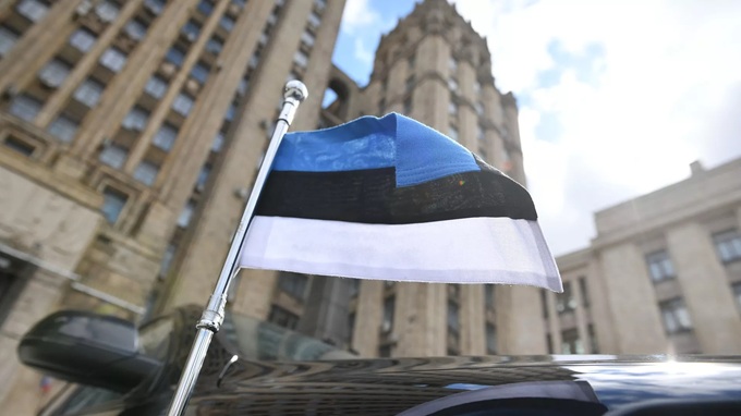 Điện Kremlin: Estonia định tiếp nhận máy bay với vũ khí hạt nhân là gây nguy hiểm cho Matxcơva