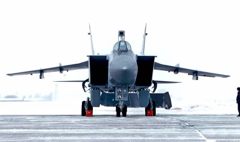 Nga bảo vệ Bắc Cực bằng tiêm kích MiG-41 mới nhất