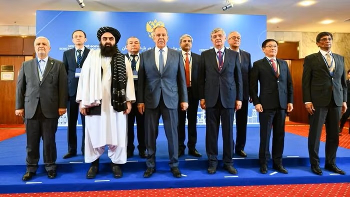 Nga 'chiếm lĩnh' Afghanistan mà không cần một viên đạn