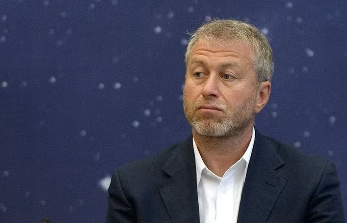Anh ra tối hậu thư buộc nhà tài phiệt Abramovich gửi số tiền bán CLB Chelsea cho Ukraine
