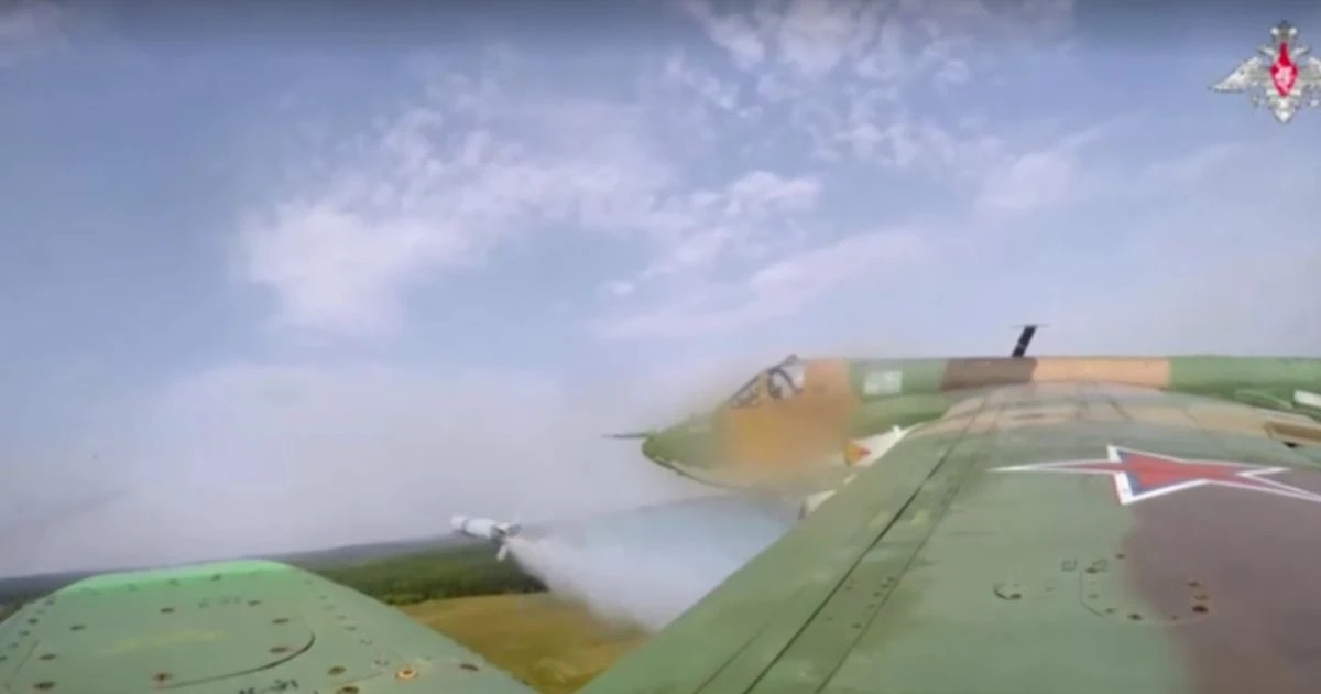 Chiến sự Nga-Ukraine 15/8: Cảnh máy bay Sukhoi Su-25 của Nga 'nhả đạn' tại Kursk