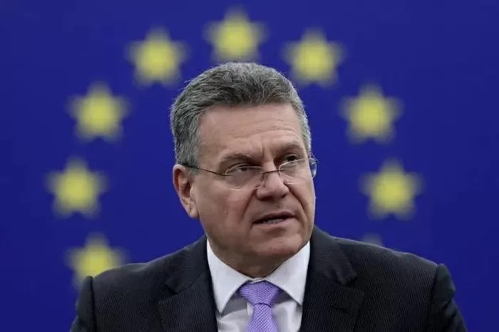 EU tuyên bố sẵn sàng đàm phán với Mỹ sau khi Tổng thống Trump đe dọa áp thuế ô tô nặng