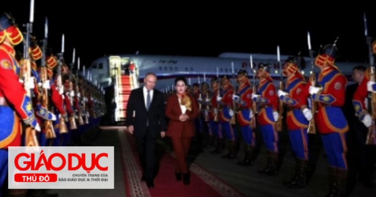 Lễ đón chính thức Tổng thống Nga Vladimir Putin của Tổng thống Mông Cổ Ukhnagiin Khurelsukh
