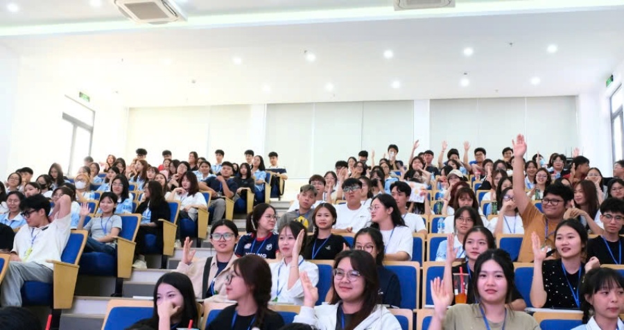 Góc nhìn chuyên gia: 10 lời khuyên hữu ích giúp các bạn trẻ nâng cao kỹ năng mềm