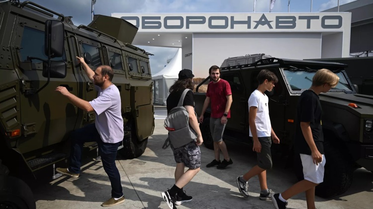 Công ty Nga chuyên sản xuất xe bọc thép bánh lốp