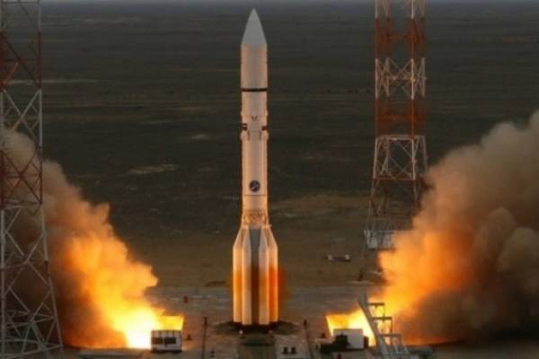 Tên lửa Proton trước nguy cơ bị 'khai tử' bởi động thái từ Kazakhstan?