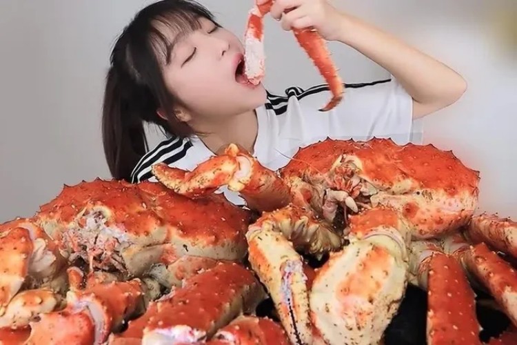 2 YouTuber trả giá vì tống tiền 'mukbanger nổi tiếng nhất Hàn Quốc'