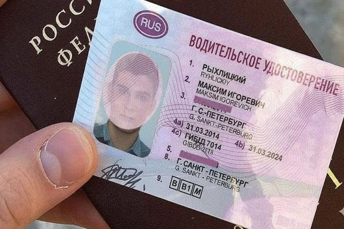 Quy định từ 01/01/2026 tại Nga về việc gia hạn bằng lái xe, đổi bằng lái xe đã hết hạn