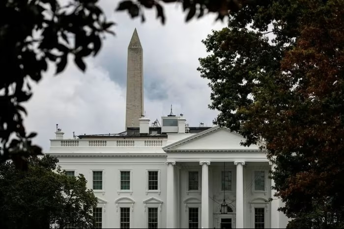 Mỹ vừa bán hàng nghìn tên lửa cho Ukraine, vừa siết cơ chế kiểm soát tấn công Nga