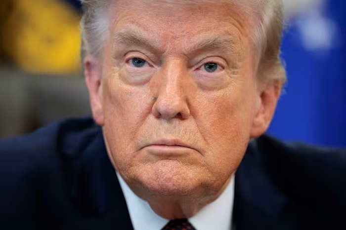 Tổng thống Mỹ nói Iran đề nghị ngừng bắn