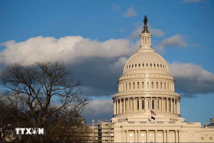 Thượng viện Mỹ phê chuẩn kế hoạch cắt giảm 9 tỷ USD ngân sách liên bang