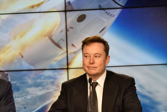 Musk tuyên bố lập đảng mới, 'chế tạo tên lửa có lẽ còn dễ hơn'