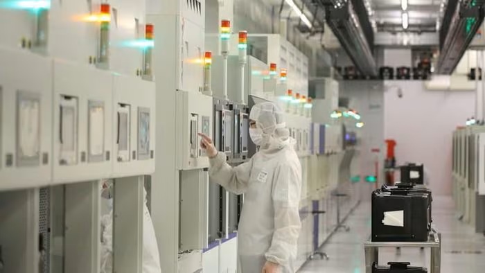 Tranh cãi phủ bóng đàm phán Mỹ - Trung