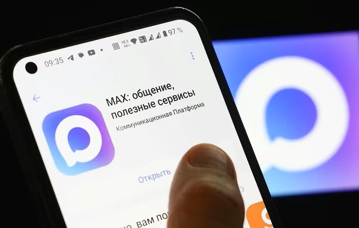Nga yêu cầu bắt buộc cài ứng dụng tin nhắn Max trên điện thoại