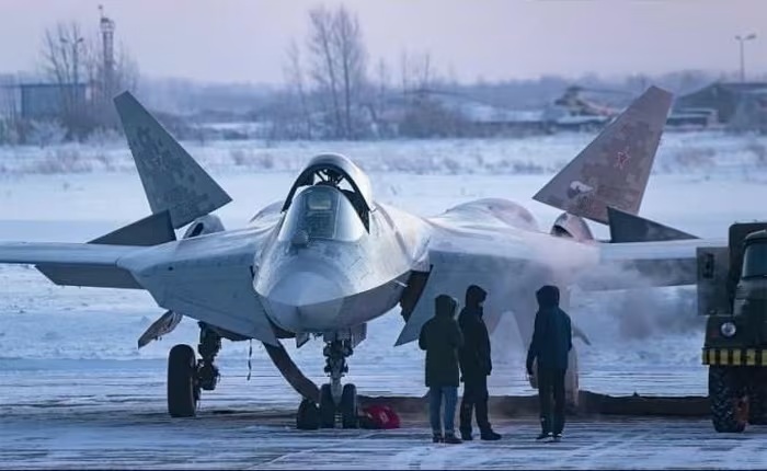 Tầm bay của Su-57 gấp 2 lần F-35