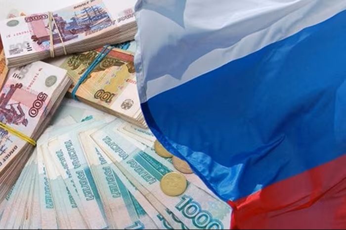 Anh 'tung' hỗ trợ mới có liên quan tài sản Nga bị đóng băng cho Ukraine, Moscow nói 'hành động sai trái'