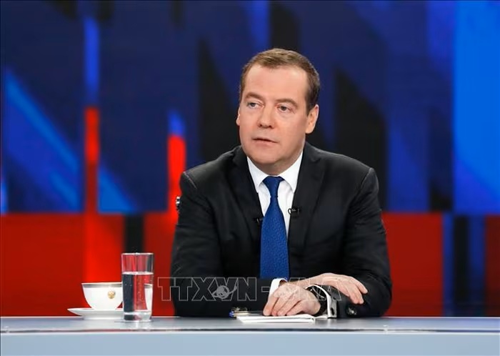 Cựu Tổng thống Nga Medvedev: Ông Trump 'sai lầm' khi áp thuế với Trung Quốc