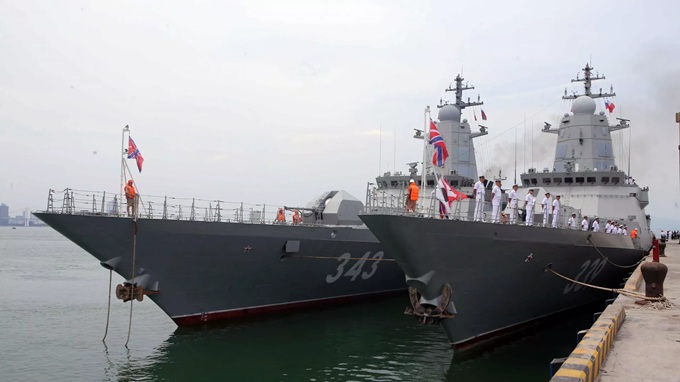 Ngay sau duyệt binh 9/5, tàu Nga thăm Việt Nam