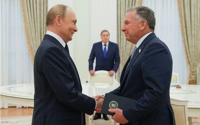 Tổng thống Nga tiếp Đặc phái viên Mỹ tại Mátxcơva