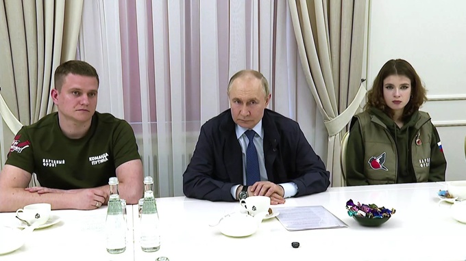 Trực thăng của ông Putin là tâm điểm tấn công của UAV Ukraina ở khu vực Kursk