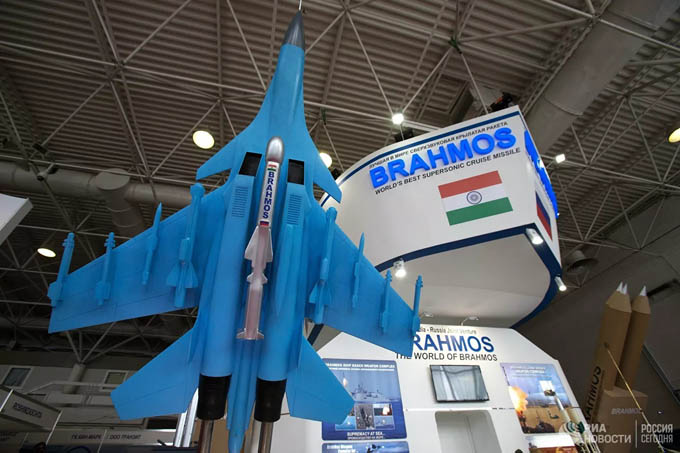 Hé lộ thông tin Nga - Ấn Độ chế tạo tên lửa hành trình siêu thanh BrahMos