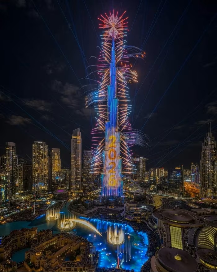 Nga, Anh, Đức, Dubai … rực rỡ pháo hoa chào năm mới 2026