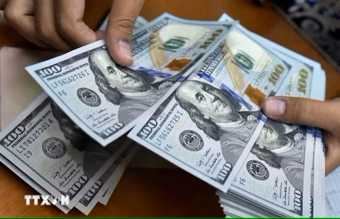 Đồng USD suy yếu, thị trường tài chính biến động mạnh