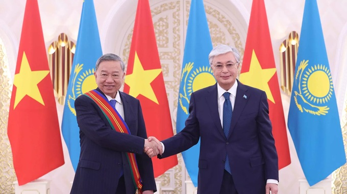 Kazakhstan trao Huân chương đặc biệt cho ông Tô Lâm, hai bên ký kết nhiều văn kiện