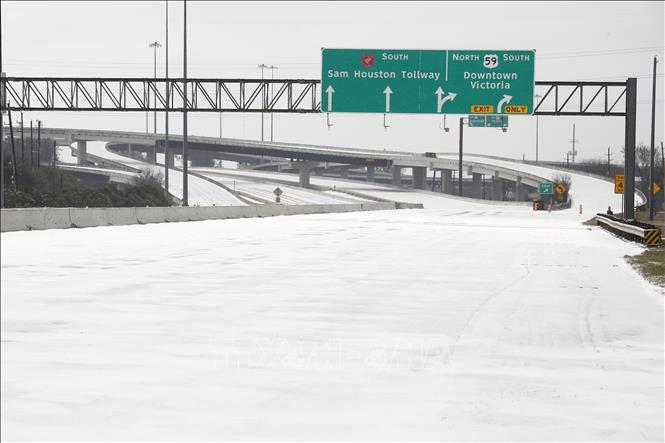 Khủng hoảng bão tuyết - hồi chuông báo động cho toàn mạng lưới điện nước Mỹ
