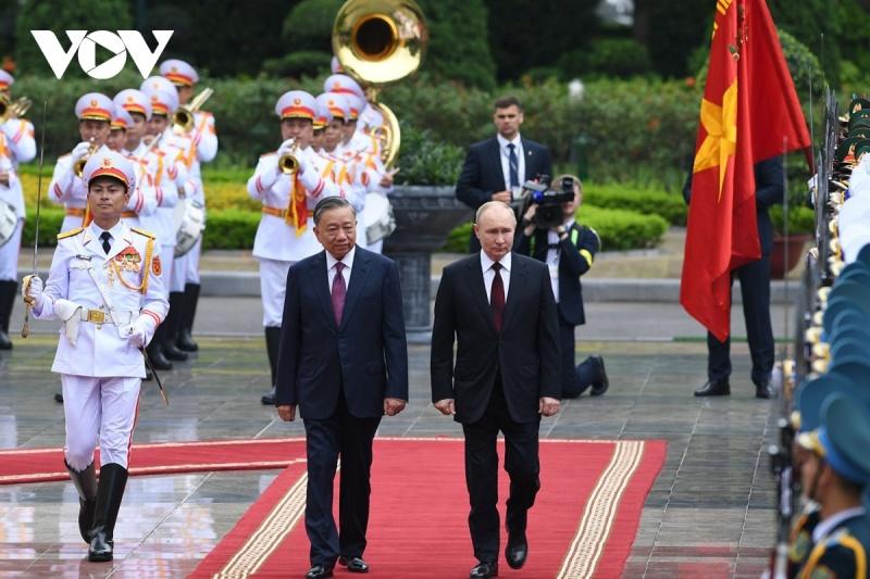 Chủ tịch nước Tô Lâm chủ trì Lễ đón cấp Nhà nước Tổng thống Nga Putin