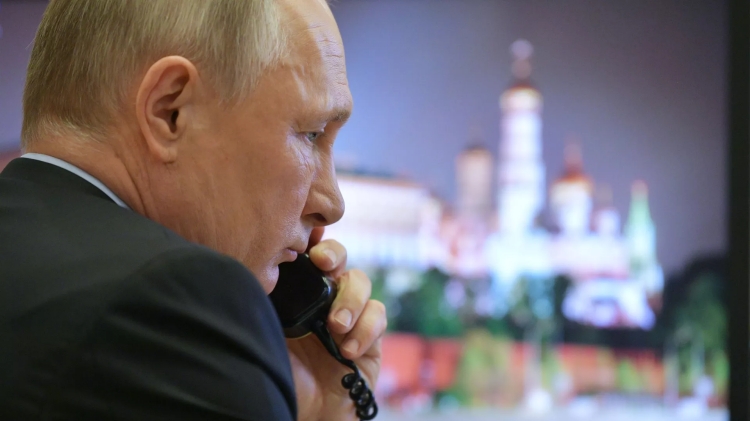Điện Kremlin nói về đối thoại giữa Tổng thống Nga Putin và Thủ tướng Đức Scholz