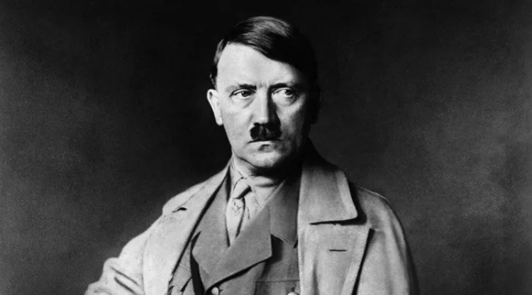 Trùm phát xít Hitler âm mưu sản xuất tiền giả để làm gì?