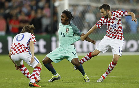 Quaresma ghi 'bàn thắng vàng', Bồ Đào Nha vào tứ kết gặp Ba Lan