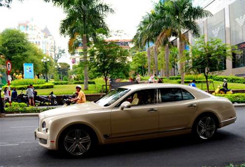 Bentley Mulsanne tại Việt Nam lên báo nước ngoài