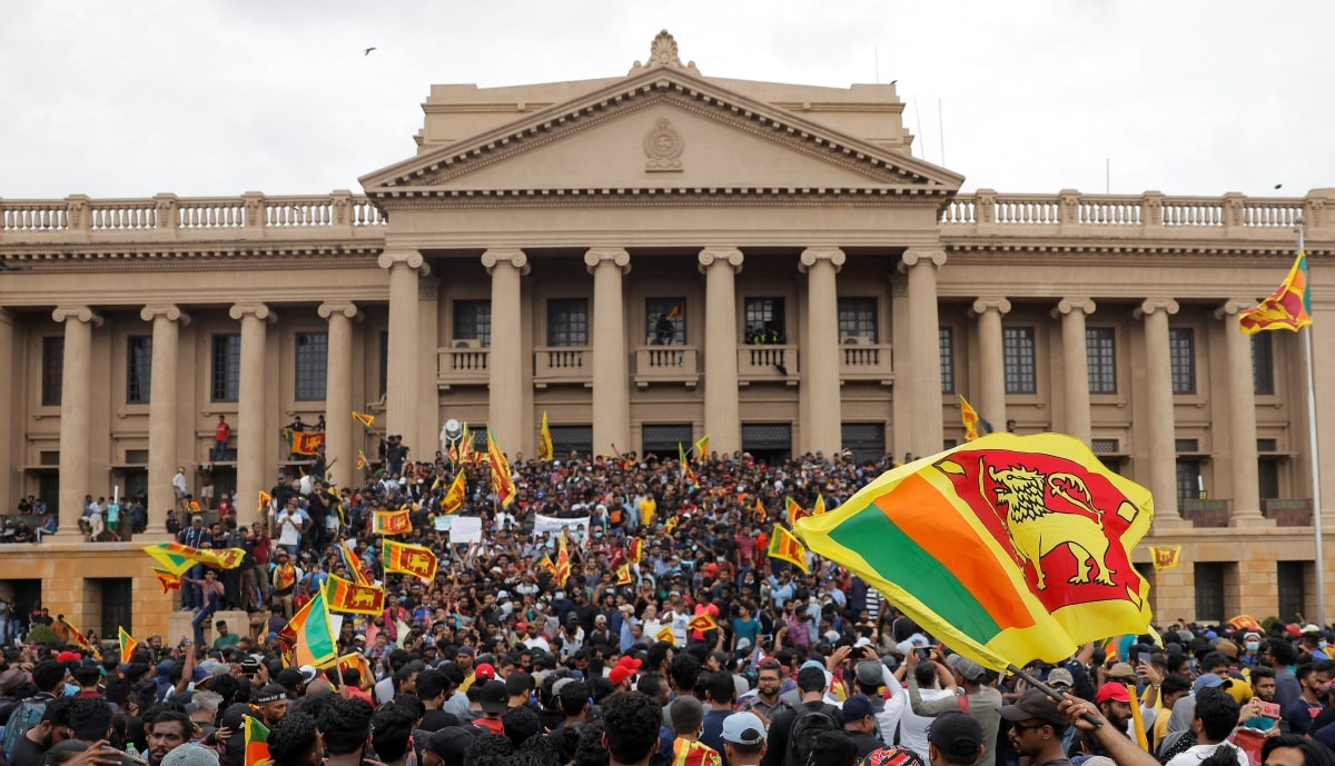 Quân đội Sri Lanka đề nghị người dân hỗ trợ duy trì luật pháp và trật tự