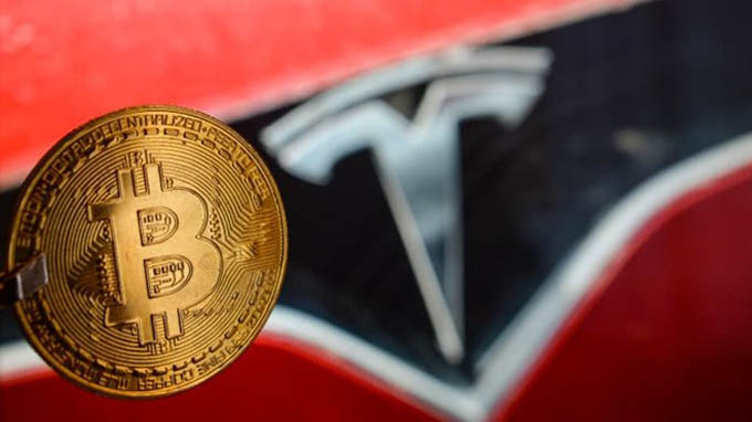Đầu tư vào Bitcoin, Tesla lãi gần 1 tỷ USD