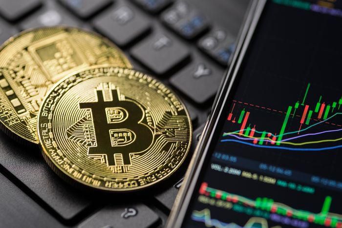 Giá Bitcoin vượt 67.000 USD, lập đỉnh lịch sử mới
