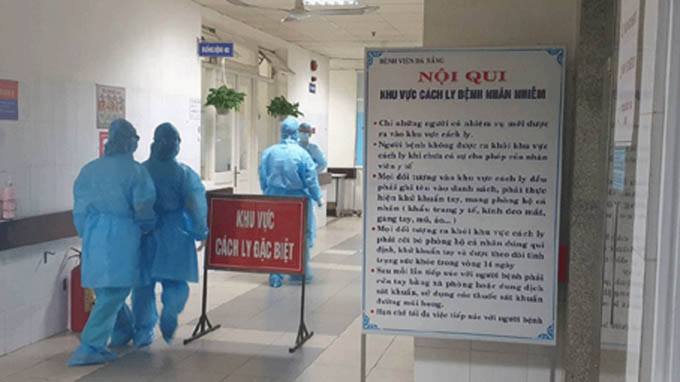 Bệnh nhân 416 tại Đà Nẵng có tình trạng phổi đông đặc, đã can thiệp ECMO
