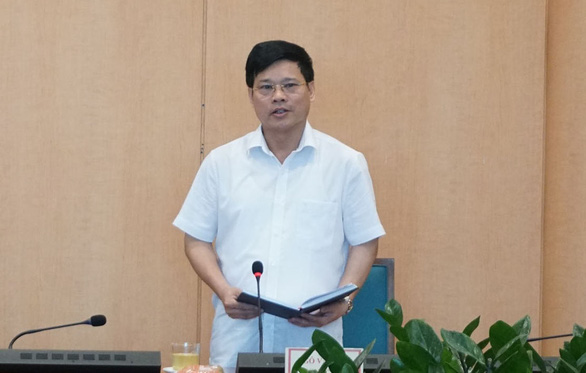 Thấy COVID-19 được kiểm soát, lãnh đạo 6 quận, huyện Hà Nội bỏ họp chống dịch
