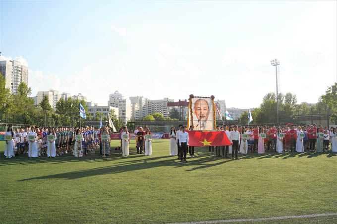 Khai mạc giải bóng đá sôi nổi nhất của cộng đồng người Việt Nam tại LB Nga
