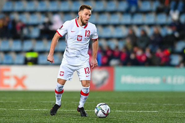 Tuyển thủ Ba Lan bị gạch tên ở World Cup vì đầu quân cho CLB của Nga