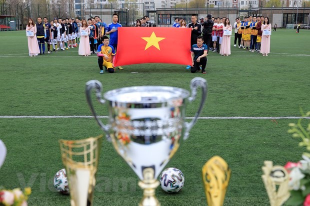 Hội người Việt Nam tại Nga tổ chức giải bóng đá Lão tướng Moscow 2022